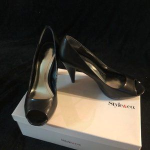 Style & CO Black Peep Toe Pumps Size 7